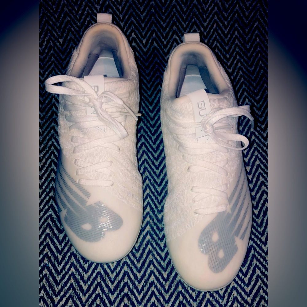 NIB Women’s Size 5.5 New Balance Burn XLH White LaCrosse Cleats (WBURNXLH)